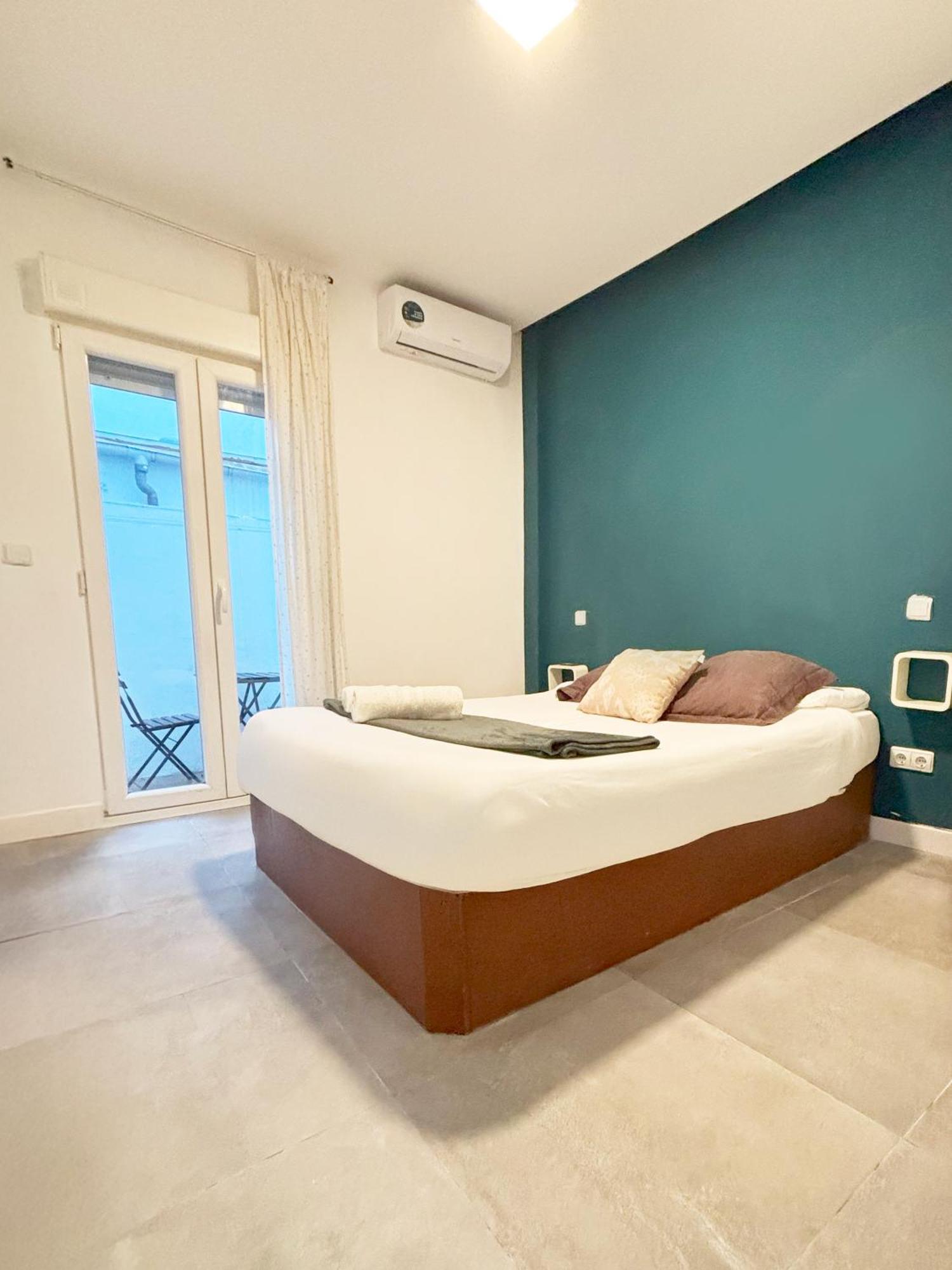 Luminoso, Con Patio Y Buena Zona Apartment Мадрид Екстериор снимка