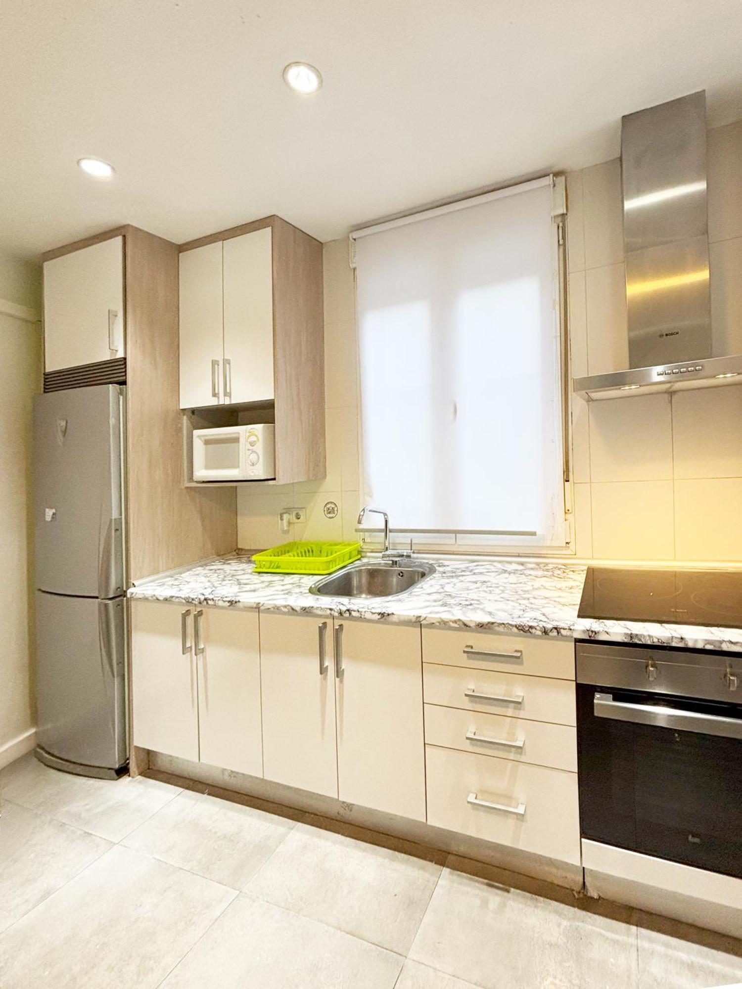Luminoso, Con Patio Y Buena Zona Apartment Мадрид Екстериор снимка