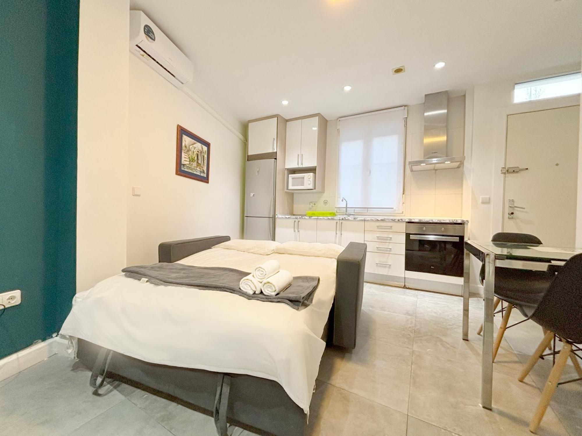 Luminoso, Con Patio Y Buena Zona Apartment Мадрид Екстериор снимка