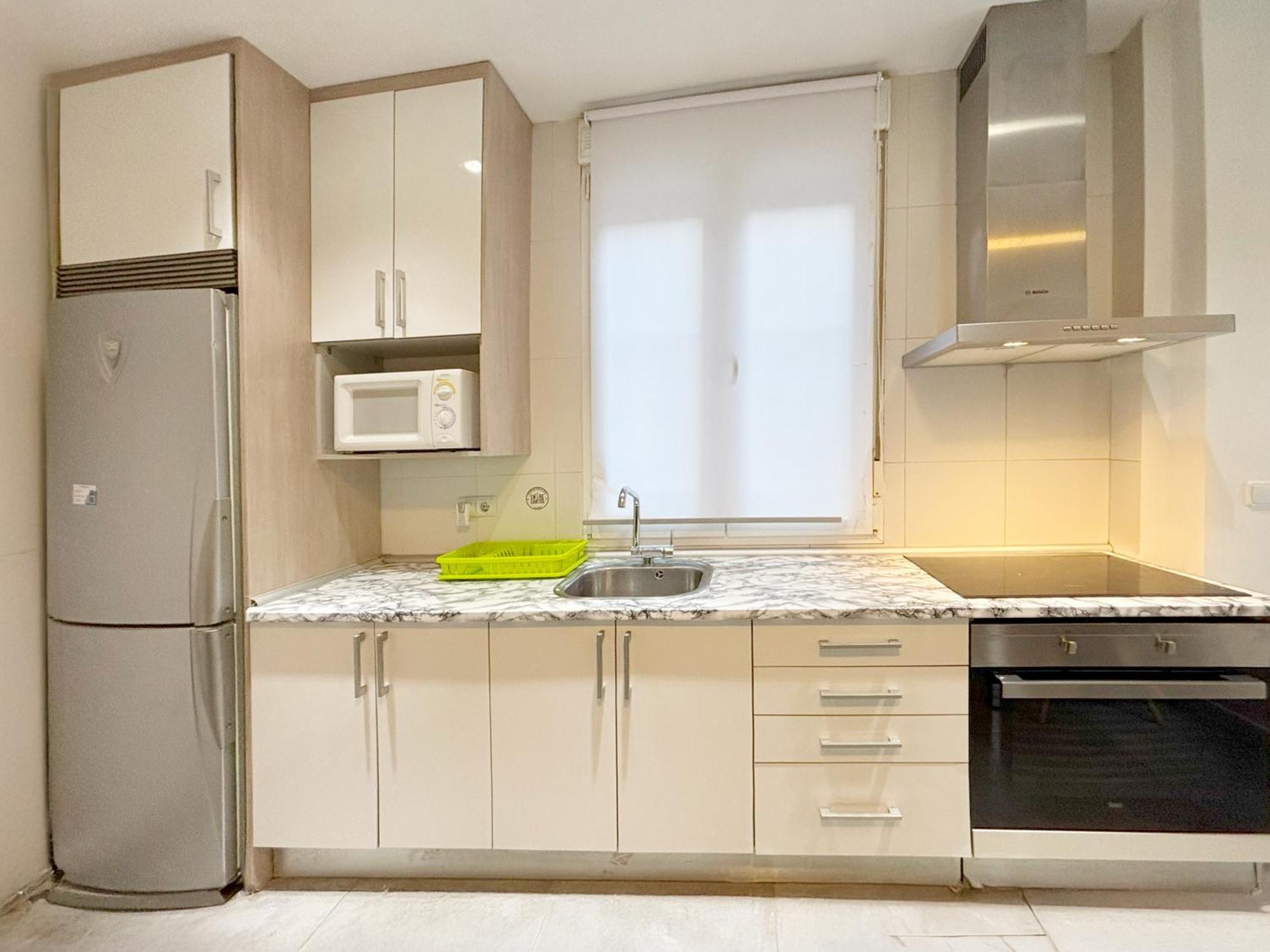 Luminoso, Con Patio Y Buena Zona Apartment Мадрид Екстериор снимка